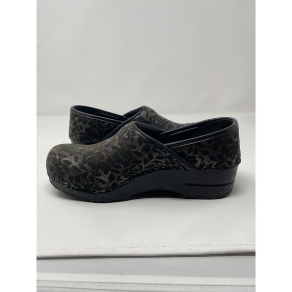Sanita Black Leather Danish Clogs Floral Lace Pattern EUR 39 US 6.5 - Picture 9 of 13